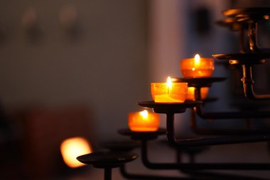 Bild: Sebastian Strauch / pixabay.com – Lizenz  In: Pfarrbriefservice.de