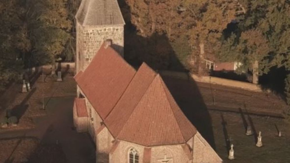 Aufnahme von oben auf die St. Vitus Kirche